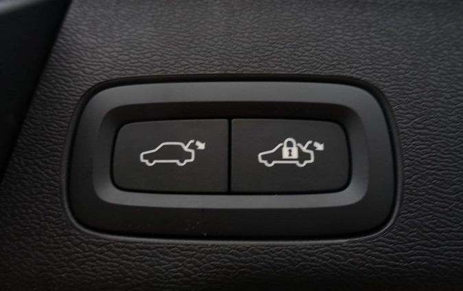 Volvo V60 cena 189900 przebieg: 10000, rok produkcji 2023 z Wisła małe 191
